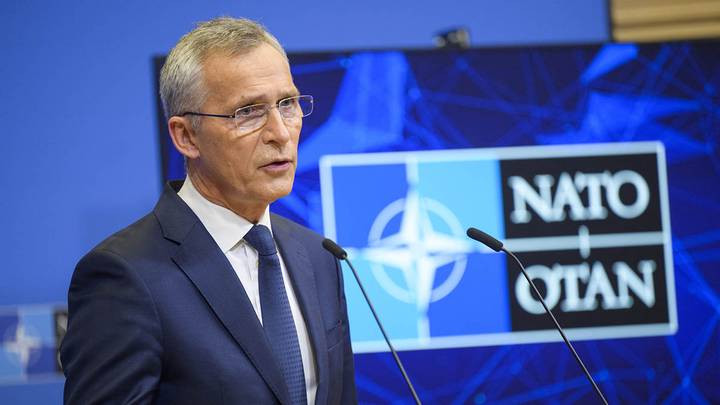 Столтенберг: Украина имеет право подать заявку на членство в НАТО, но приоритет сейчас – помощь