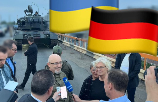 Глава Минобороны Германии посетила юг Украины