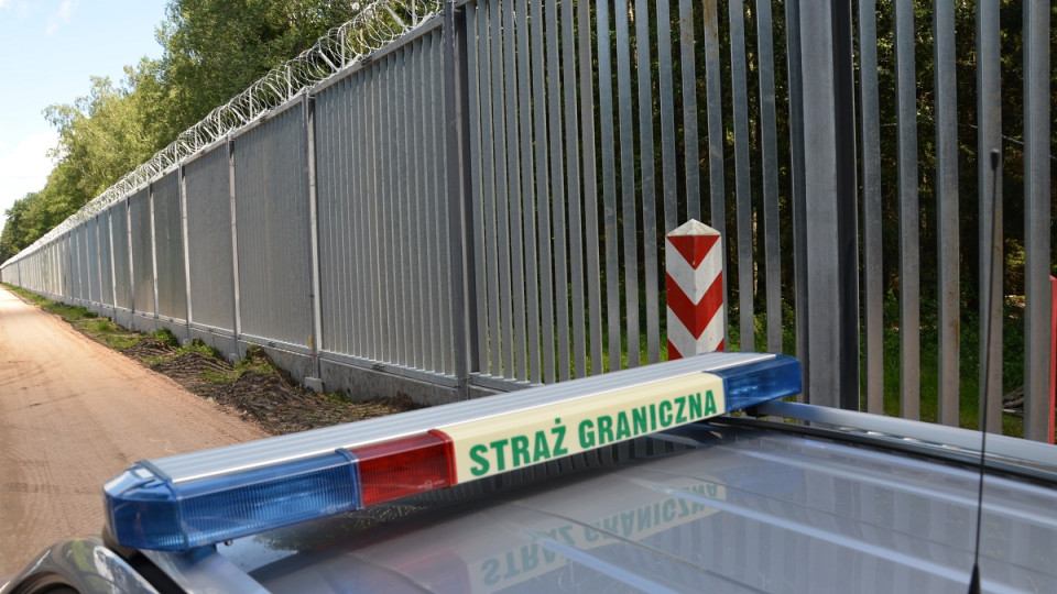 Польща збудувала захисний бар'єр на кордоні з Білоруссю, фото