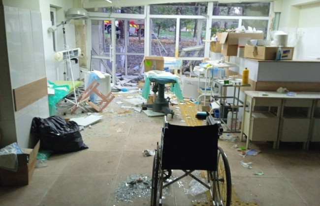 Оккупанты ударили ракетами по больнице на Харьковщине: погиб врач