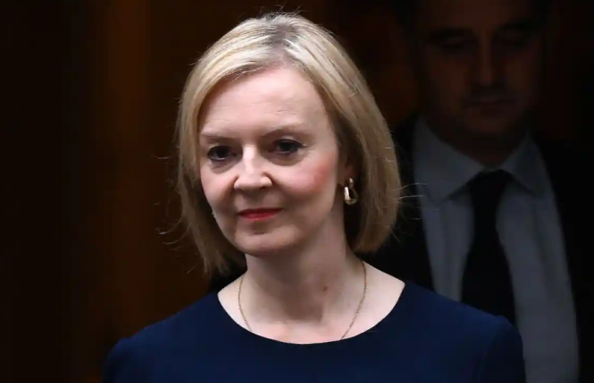 Правительство Лиз Трасс после критики отказалось от снижения налога для самых богатых