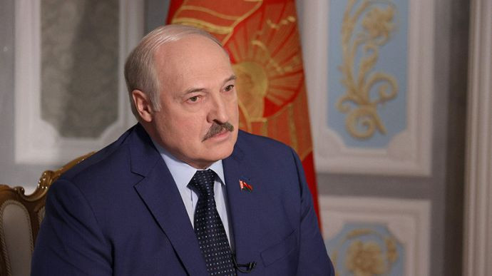 Лукашенко собрал совещание по военной безопасности