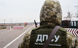 Виїзд за кордон чоловіків, заброньованих за підприємствами: у Держприкордонслужбі пояснили деталі