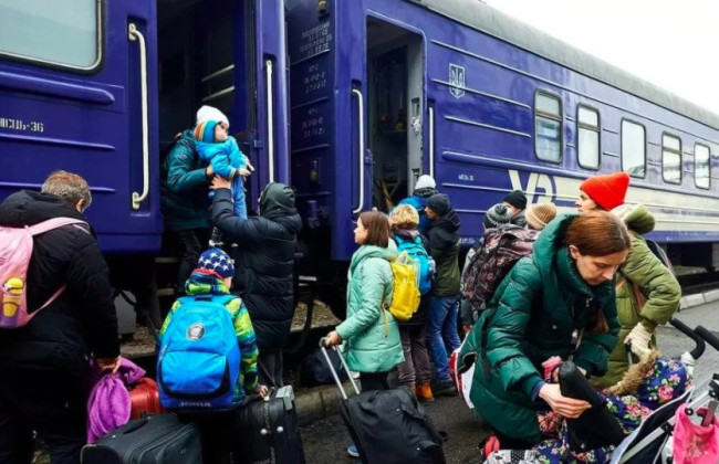 Раді рекомендують запровадити обов’язкову евакуацію родин військових з можливих районів бойових дій