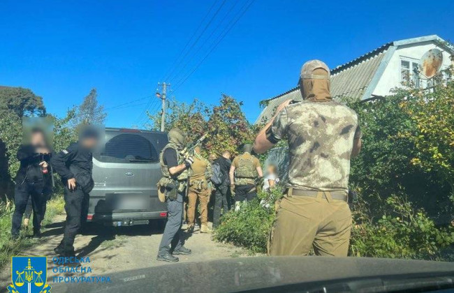 Сливала врагу координаты ВСУ на юге: в Одесской области задержали пенсионерку