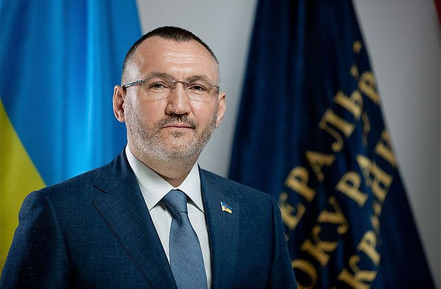 Народному депутату Ренату Кузьміну повідомлено про підозру у державній зраді