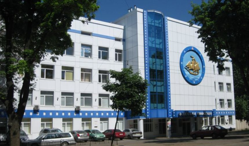 Кабмин сделал шаг к приватизации «Одесской киностудии» и более 800 предприятий