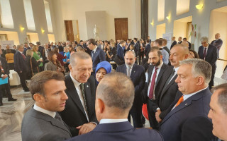 Ердоган, Алієв та Пашинян провели зустріч у Празі, фото