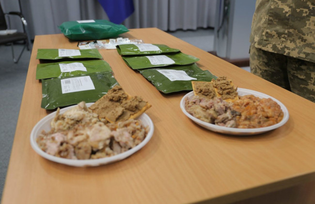 Зеленський відповів на петицію щодо вегетаріанських сухпайків для ЗСУ