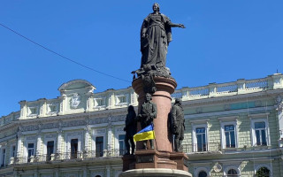 Пам’ятник Катерині ІІ в Одесі скоро зникне, — Подоляк