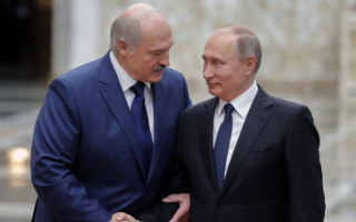 Лукашенко и Путин договорились развернуть общую группировку войск