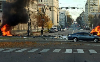 Массированный ракетный удар по Киеву: фото и видео последствий обстрела