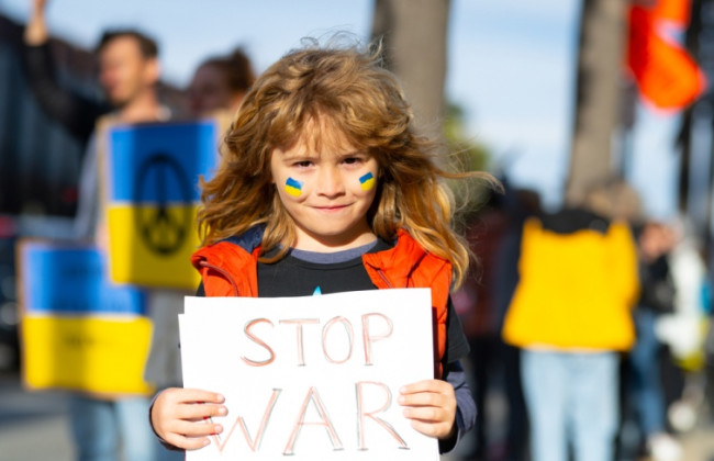 Єврокомісія розширила терміни дії захисту для українських біженців: що відомо