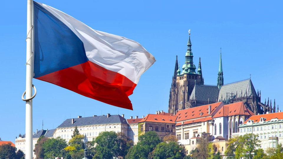 Чехия закрывает въезд для российских туристов с 25 октября