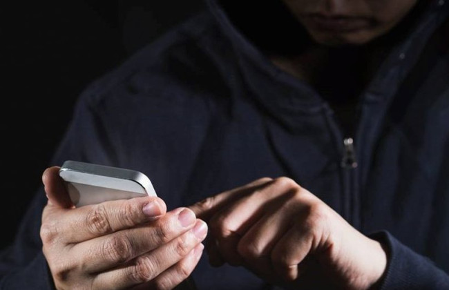 Чоловік «торгував» військовою амуніцією просто зі слідчого ізолятора