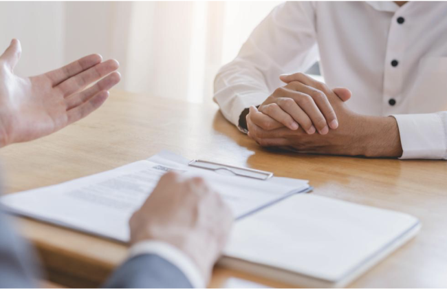 Зеленський підписав закон про підвищення вартості дозволів на роботу для іноземців