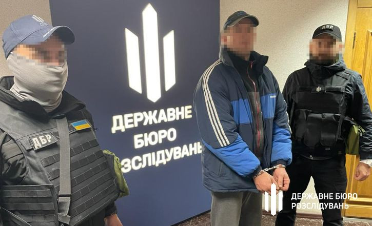 Занял руководящий пост в оккупационной администрации: задержали таможенника