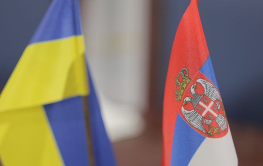 Сербия временно закрыла свое посольство в Киеве