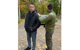 Мешканець Бучі допомагав окупантам, а потім хотів «замаскувати» злочини, вступивши в український добробат: СБУ викрила зрадника