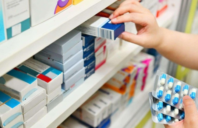 Рада запретила после войны продавать рецептурные лекарства без рецепта
