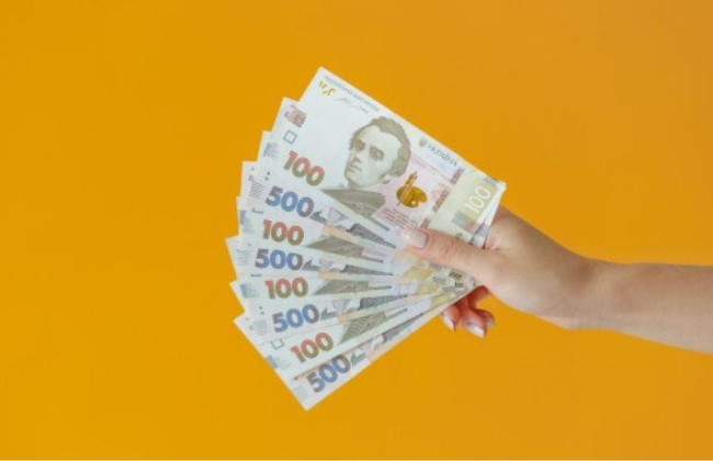 Жителям деоккупированных территорий и эвакуированным разово выплатят от 2 до 3 тысяч гривен – решение Правительства