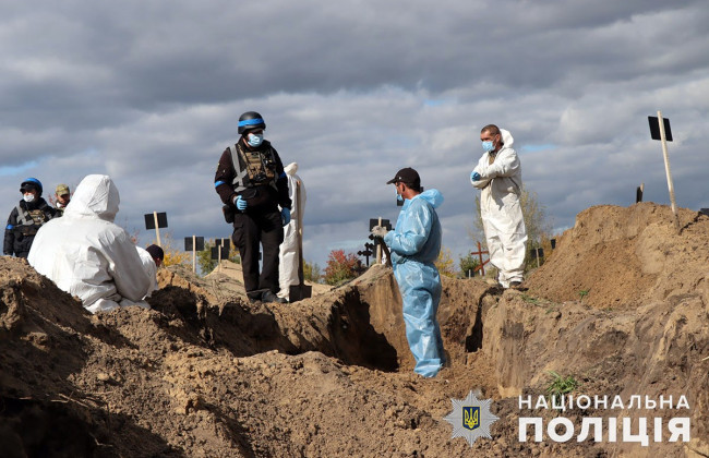 На щойно звільнених територіях ексгумували близько тисячі тіл загиблих – Мінреінтеграції