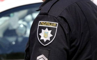 У Києві вилучили предмет, схожий на гранату, у відвідувача закладу у центрі міста