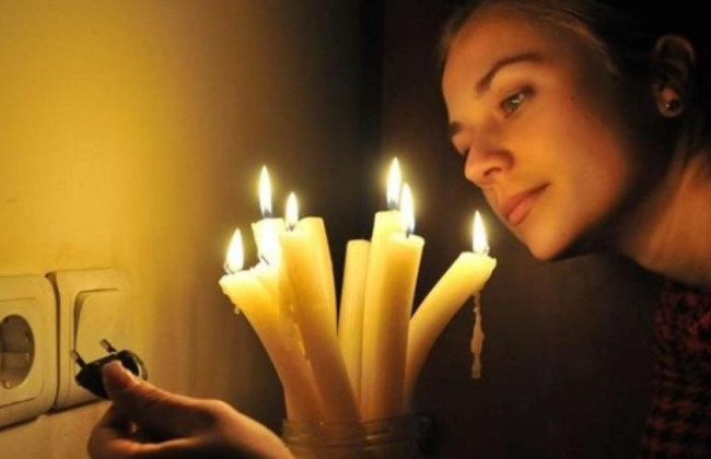 Создали 12 очередей: в Харькове опубликовали график почасового отключения света