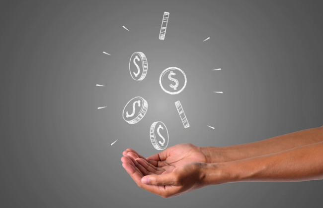 В Минсоцполитики объяснили, может ли рассчитывать на субсидию человек, потерявший работу в период действия военного положения