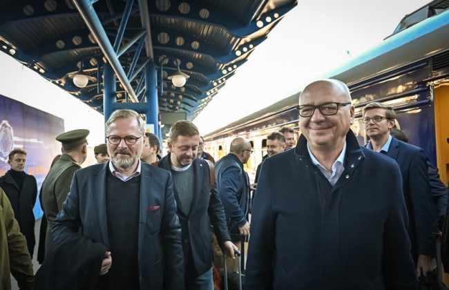 До Києва прибула делегація на чолі з прем’єром Чехії