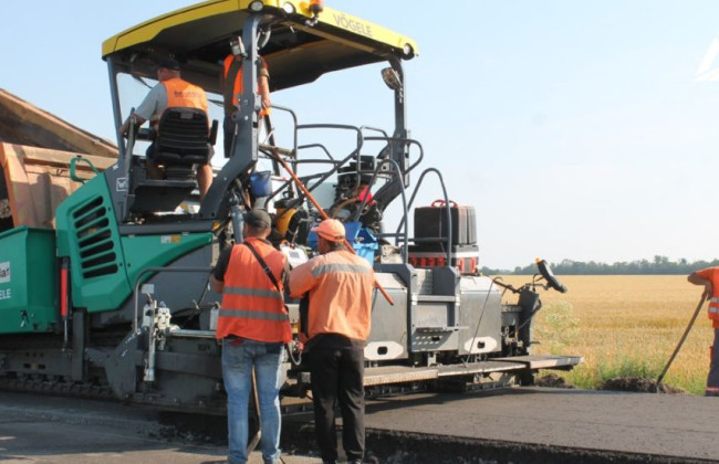 Зеленский подписал закон о разблокировании использования средств дорожного фонда на дороги