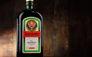 Jägermeister припинив поставки лікеру до РФ — ЗМІ