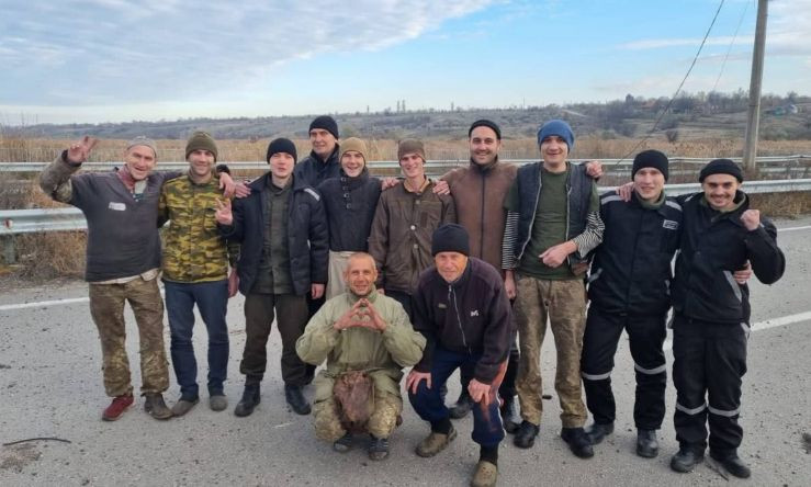 Украина и РФ провели очередной обмен пленными: домой вернулись более 100 украинцев
