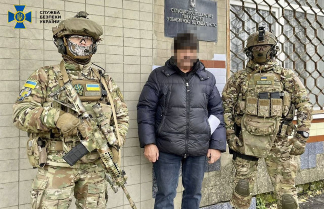 Вивозив українське зерно до РФ під час окупації: СБУ затримала депутата з Куп'янського району