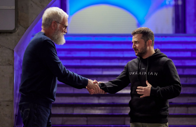 Зеленский появится в спецвыпуске шоу Netflix: его снимали в киевском метро, видео