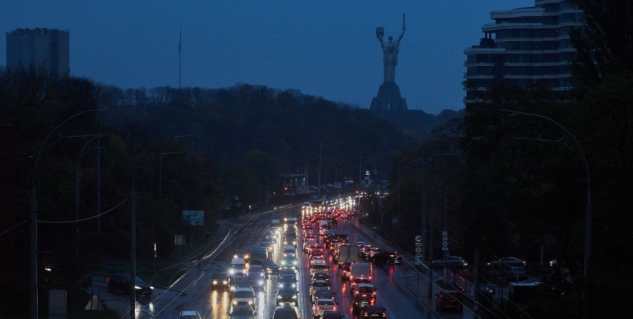 Киев планирует тотальную эвакуацию в случае полного отказа электросети, — The New York Times