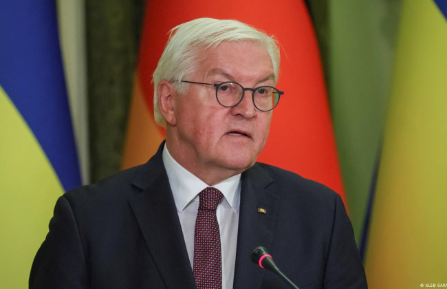 Україна повинна сама приймати рішення щодо можливих переговорів, — Штайнмаєр