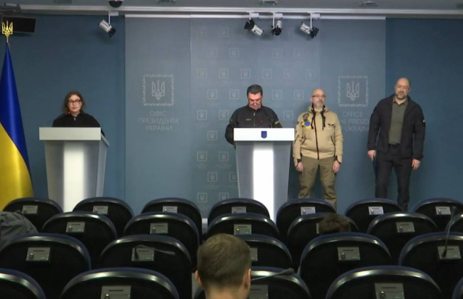 Данилов рассказал, что изъятые активы предприятий, связанных с Коломойским и Богуслаевым, обрели статус военного имущества и переданы в управление Минобороны