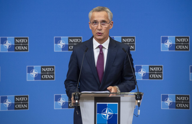 Столтенберг отреагировал на заявления РФ по выходу из Херсона