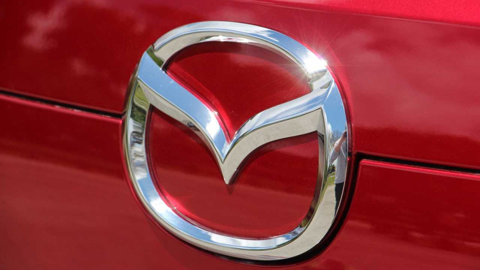 Mazda виходить з ринку РФ і продає свою частку за 1 євро