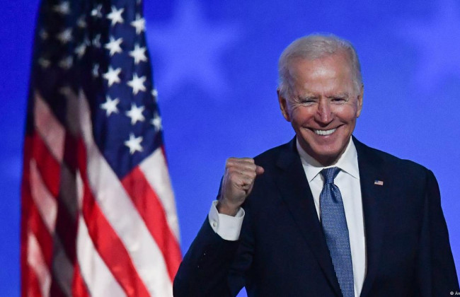 «Росіяни мають деякі реальні проблеми»: Байден вперше прокоментував заяви росіян про відступ з Херсона