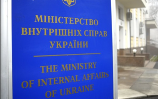 МВС отримає повноваження регулювання щодо підприємств з торгівлі великотоннажними транспортними засобами, тракторами, землерийними і дорожньо-будівельними машинами