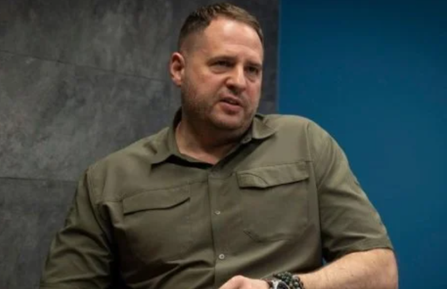 Біг з перешкодами: окупанти покидають поле бою в режимі тріатлону, — Єрмак