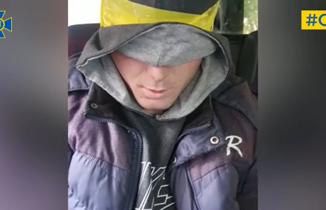 Пытался притвориться «местным»: СБУ задержала в Херсоне переодетого российского солдата, видео