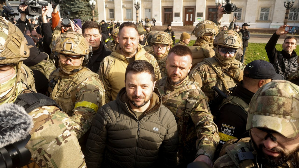 Зеленський приїхав у звільнений Херсон: з’явилися фото та відео