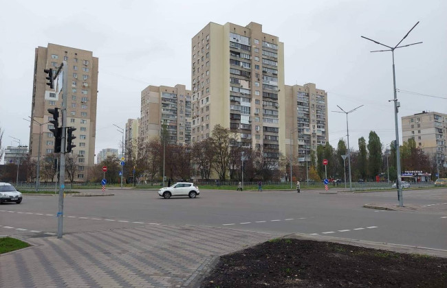 Ми патрулюємо місто із увімкненими синіми проблисковими маячками – Патрульна поліція розповіла, як запобігає аварійним ситуаціям на дорогах Києва