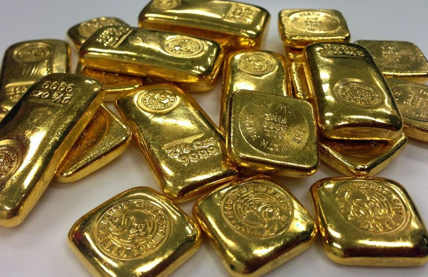 Будут судить экс-прокурора, который незаконно завладел 8 кг золота