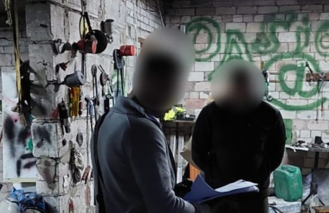 Вимагав $7000 та погрожував насильством: судитимуть працівника теруправління Служби судової охорони