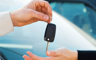 Будут судить «волонтера», который продал четыре автомобиля, предназначенных для ВСУ