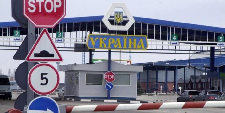 У Львові чиновниця міськради придумала для ухилянтів схему втечі за кордон